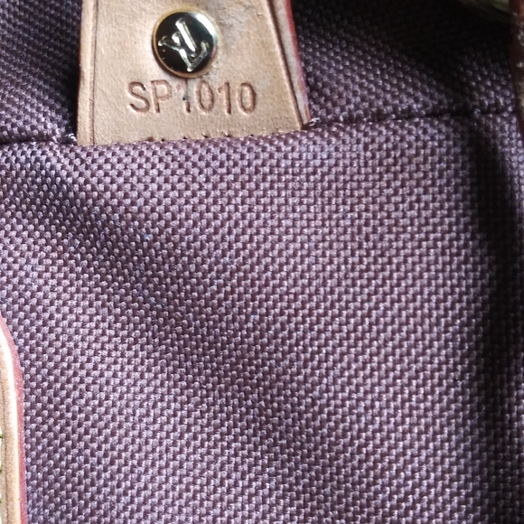 LARGE BACKPACK  BY LOUIS VUITTON - Picture 4 of 4